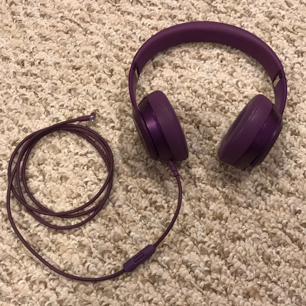 Beats Solo 2 Purple